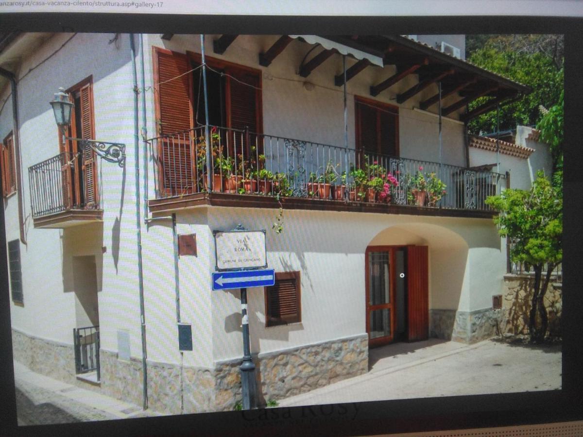 Casa Vacanza Rosy Di Guida Rosy 준가노 외부 사진