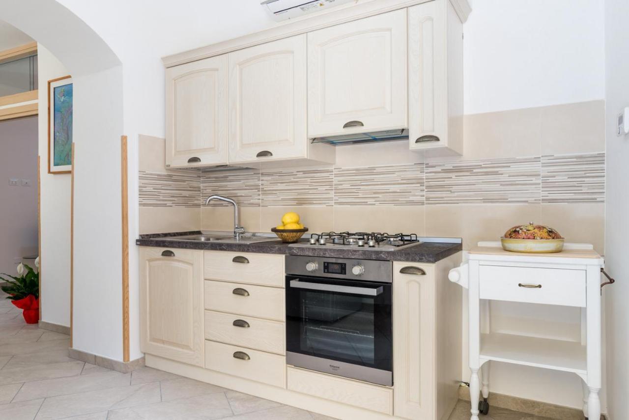Casa Vacanza Rosy Di Guida Rosy 준가노 외부 사진